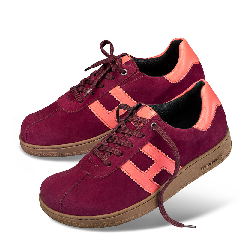 Chaussures de confort Helvesko : mod�le Newport, lie-de-vin