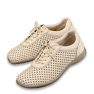 Chaussures de confort Helvesko : mod�le Tarana, beige